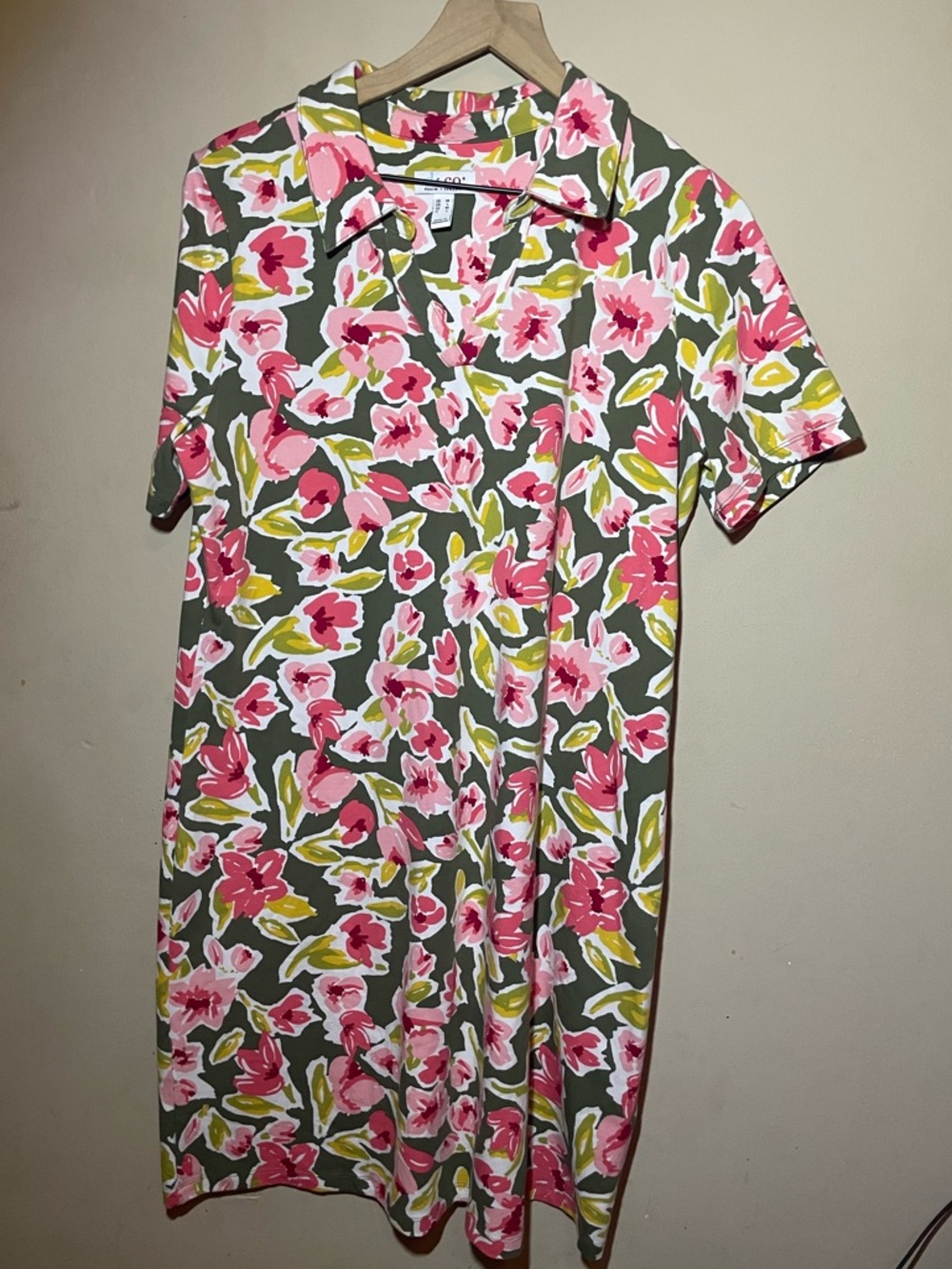 Women’s Pink Floral Shift Dress